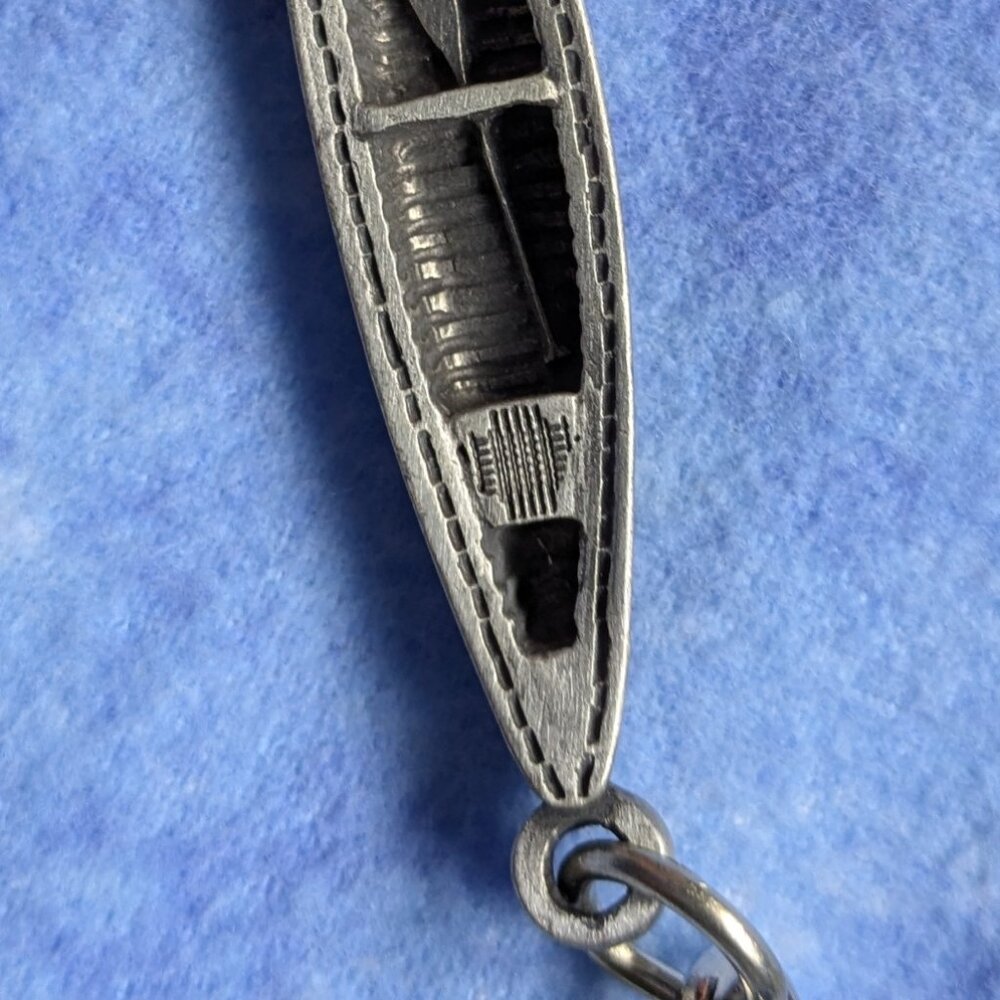 Canoe keychain - Picture 3 of 6